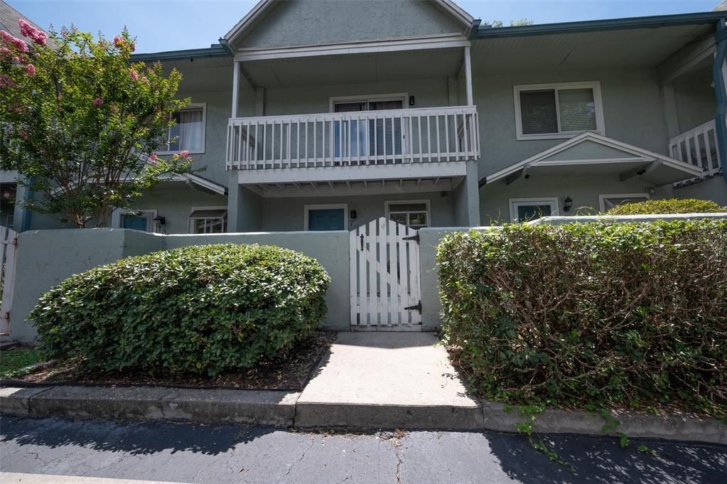 For Rent: $1,600 (2 beds, 2 baths, 1168 Square Feet)