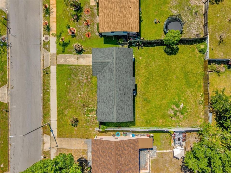For Sale: $240,000 (3 beds, 1 baths, 906 Square Feet)