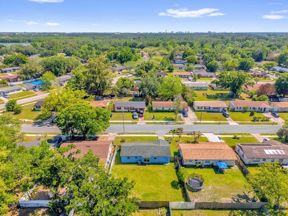 For Sale: $240,000 (3 beds, 1 baths, 906 Square Feet)