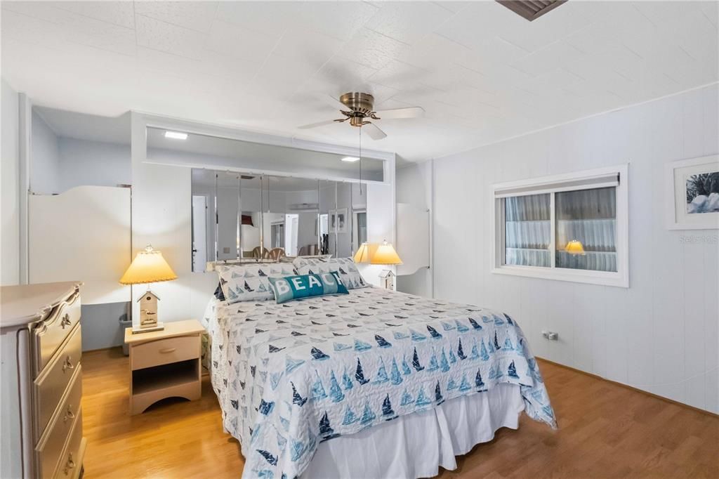 For Sale: $154,000 (2 beds, 2 baths, 1222 Square Feet)