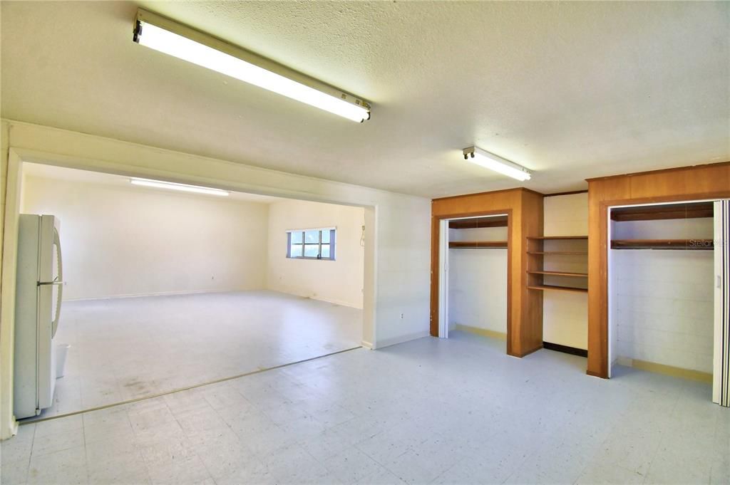 For Sale: $379,900 (3 beds, 2 baths, 1890 Square Feet)