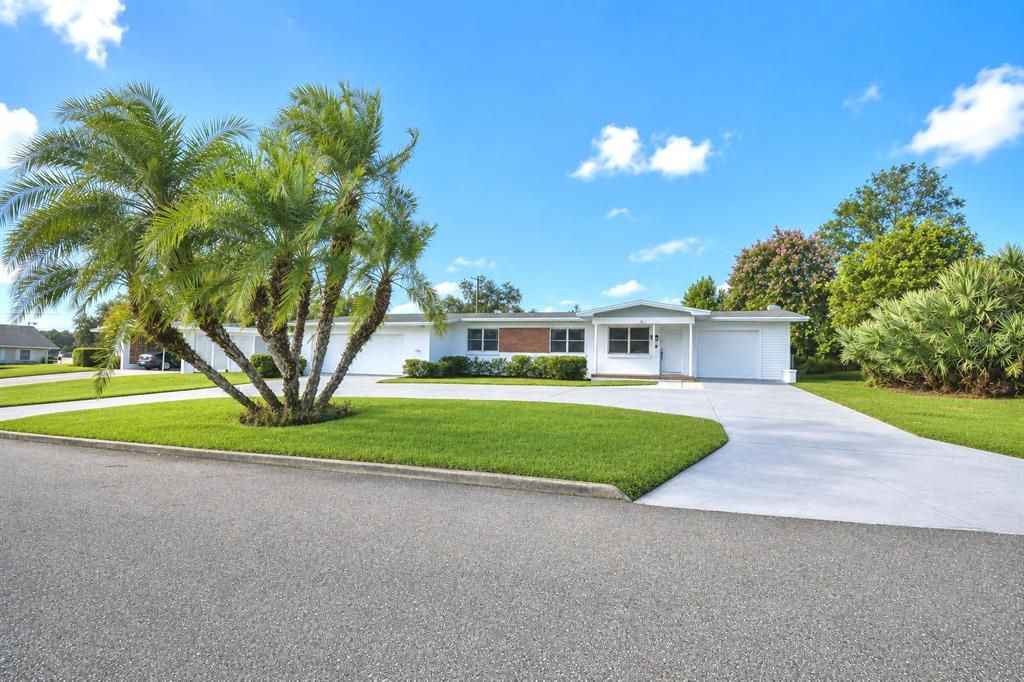 For Sale: $379,900 (3 beds, 2 baths, 1890 Square Feet)