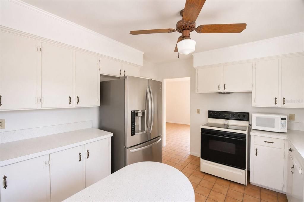 For Sale: $379,900 (3 beds, 2 baths, 1890 Square Feet)