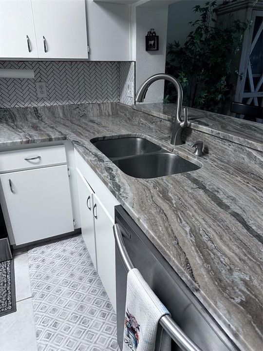 En Renta: $1,995 (2 camas, 2 baños, 1184 Pies cuadrados)