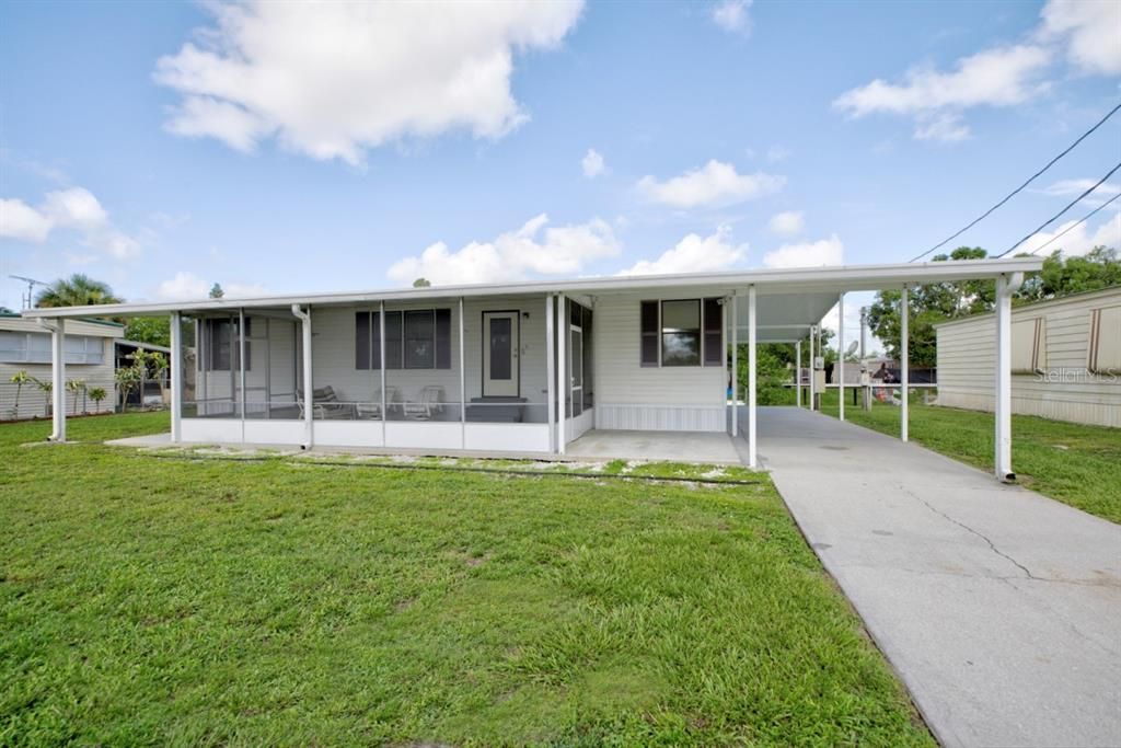 For Sale: $219,500 (2 beds, 2 baths, 1144 Square Feet)
