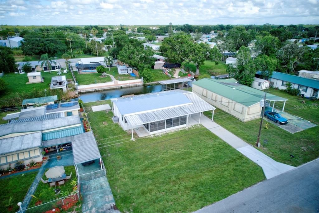 For Sale: $219,500 (2 beds, 2 baths, 1144 Square Feet)