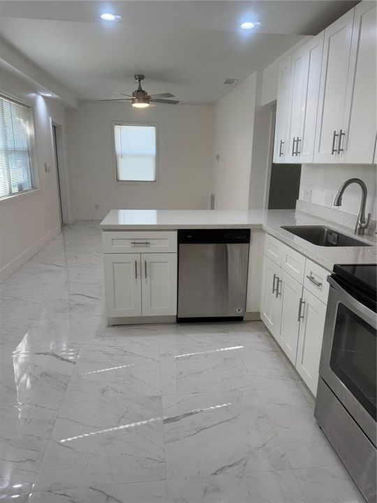 For Sale: $319,000 (3 beds, 2 baths, 1145 Square Feet)