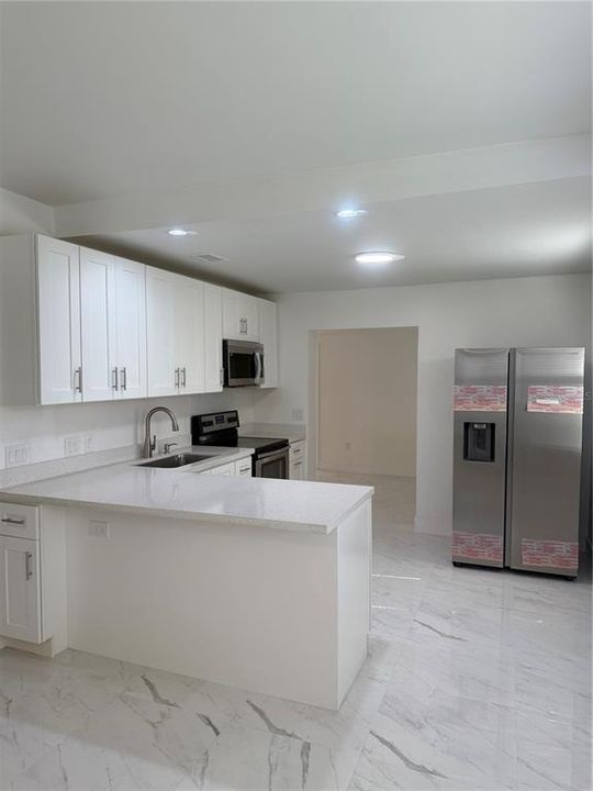 For Sale: $319,000 (3 beds, 2 baths, 1145 Square Feet)