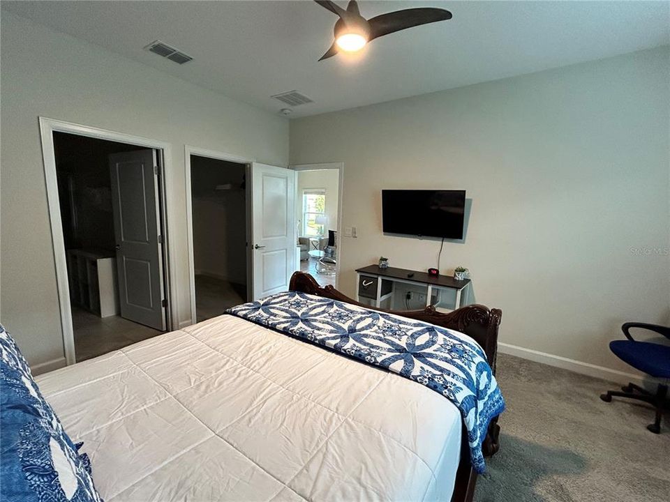 For Rent: $2,350 (2 beds, 2 baths, 1505 Square Feet)