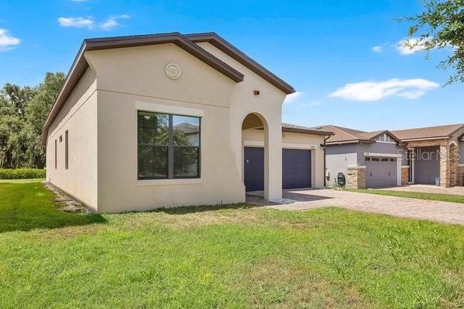 En Venta: $350,000 (4 camas, 2 baños, 1723 Pies cuadrados)