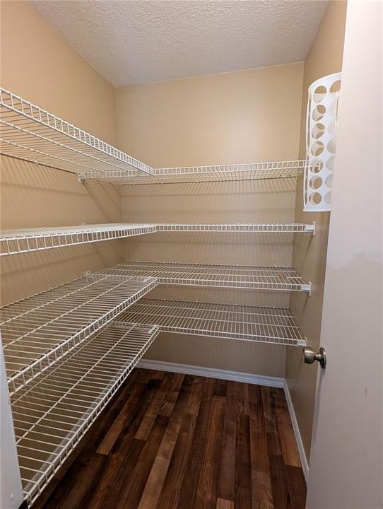 En Venta: $245,900 (3 camas, 2 baños, 1284 Pies cuadrados)