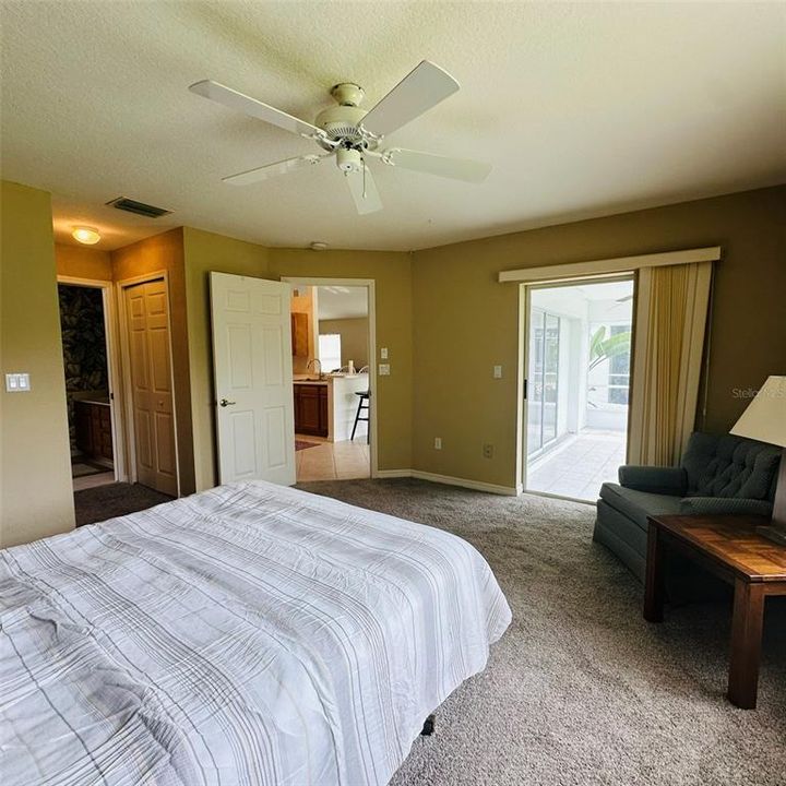 For Sale: $199,900 (2 beds, 2 baths, 1449 Square Feet)