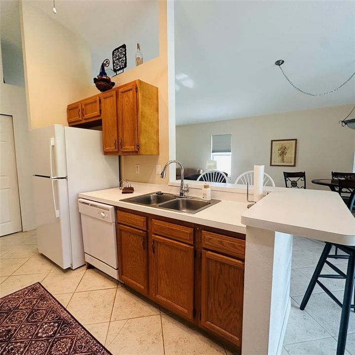 For Sale: $199,900 (2 beds, 2 baths, 1449 Square Feet)