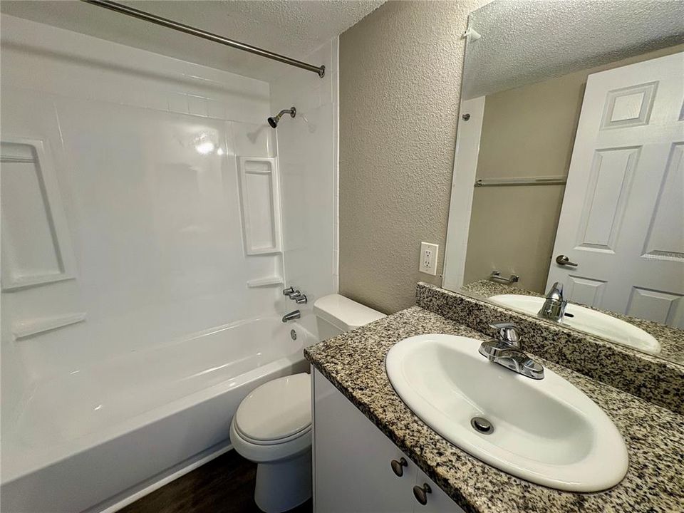 For Rent: $1,425 (2 beds, 2 baths, 850 Square Feet)