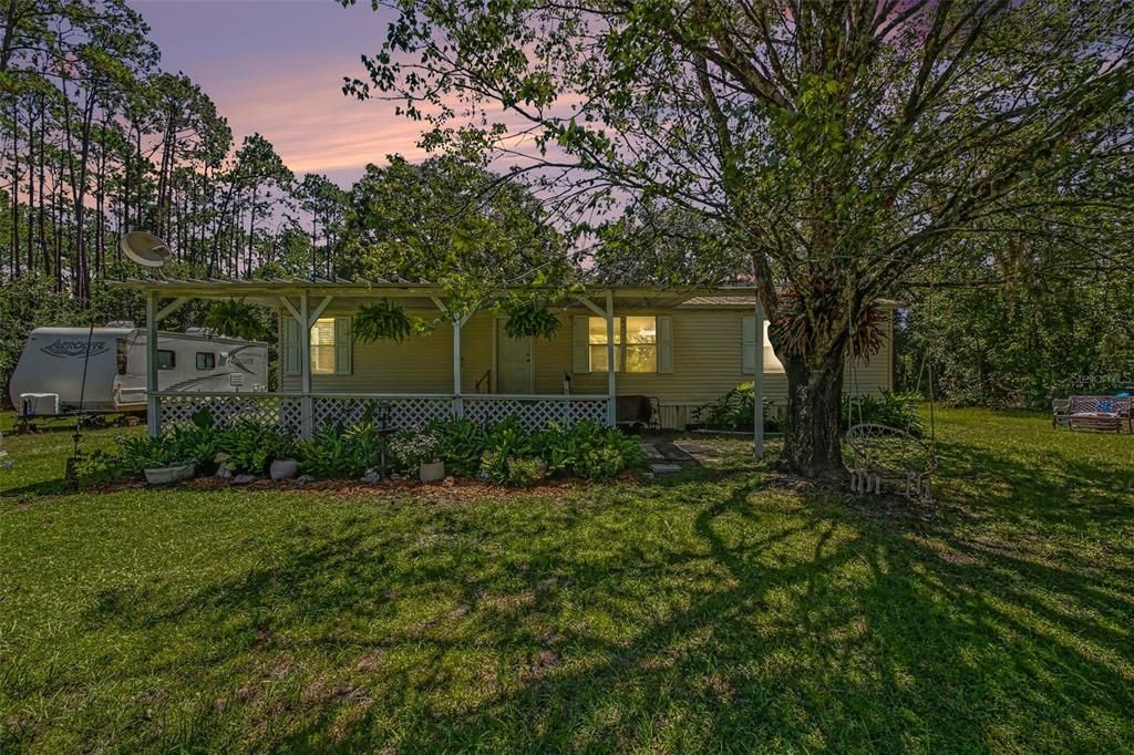 Activo con contrato: $185,000 (3 camas, 2 baños, 1272 Pies cuadrados)