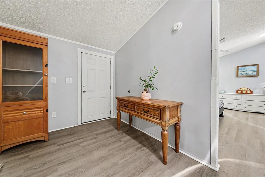 Activo con contrato: $185,000 (3 camas, 2 baños, 1272 Pies cuadrados)