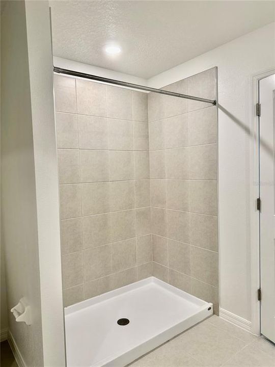 В аренду: $2,800 (5 спален, 2 ванн, 2112 Квадратных фут)