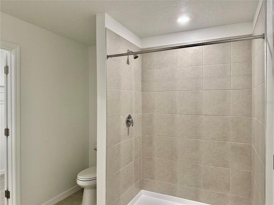 В аренду: $2,800 (5 спален, 2 ванн, 2112 Квадратных фут)