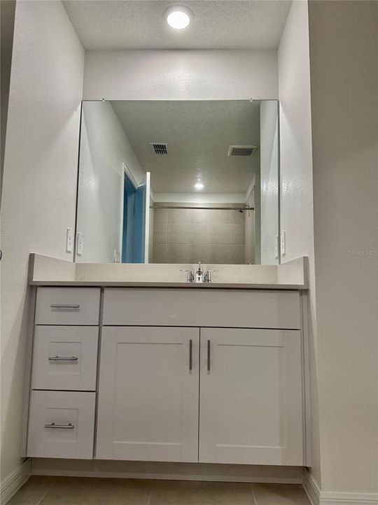 В аренду: $2,800 (5 спален, 2 ванн, 2112 Квадратных фут)