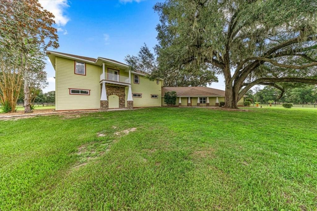 For Sale: $1,290,000 (4 beds, 4 baths, 5438 Square Feet)