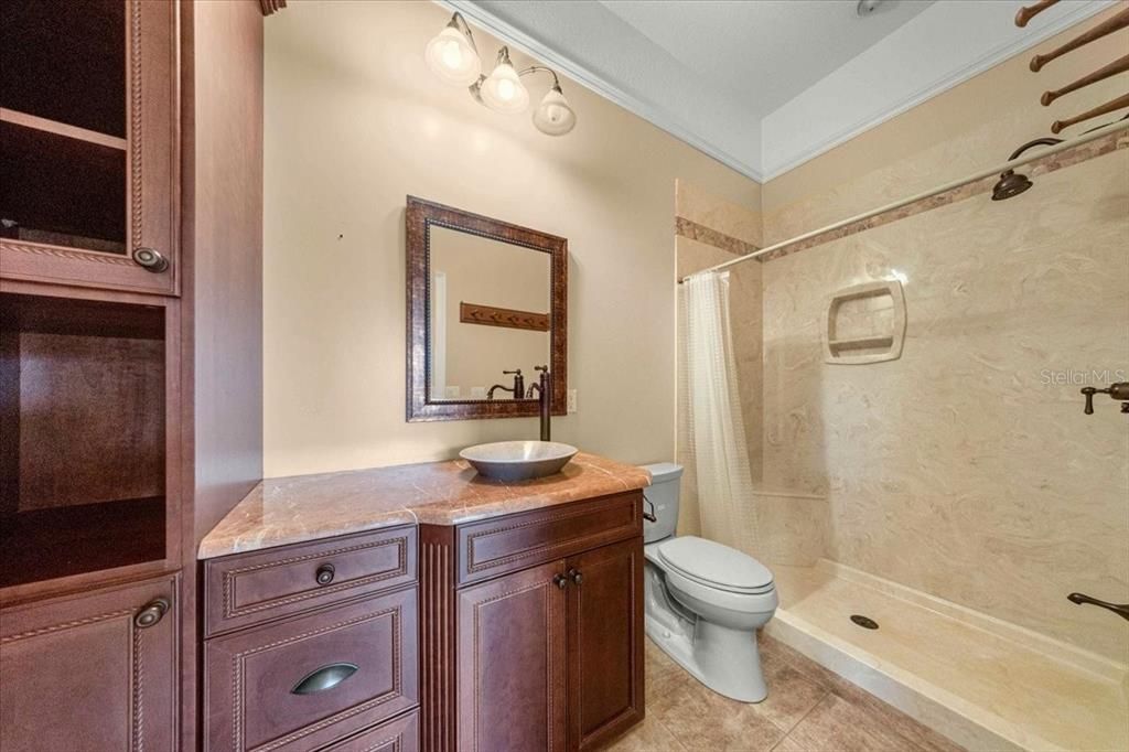 For Sale: $1,290,000 (4 beds, 4 baths, 5438 Square Feet)