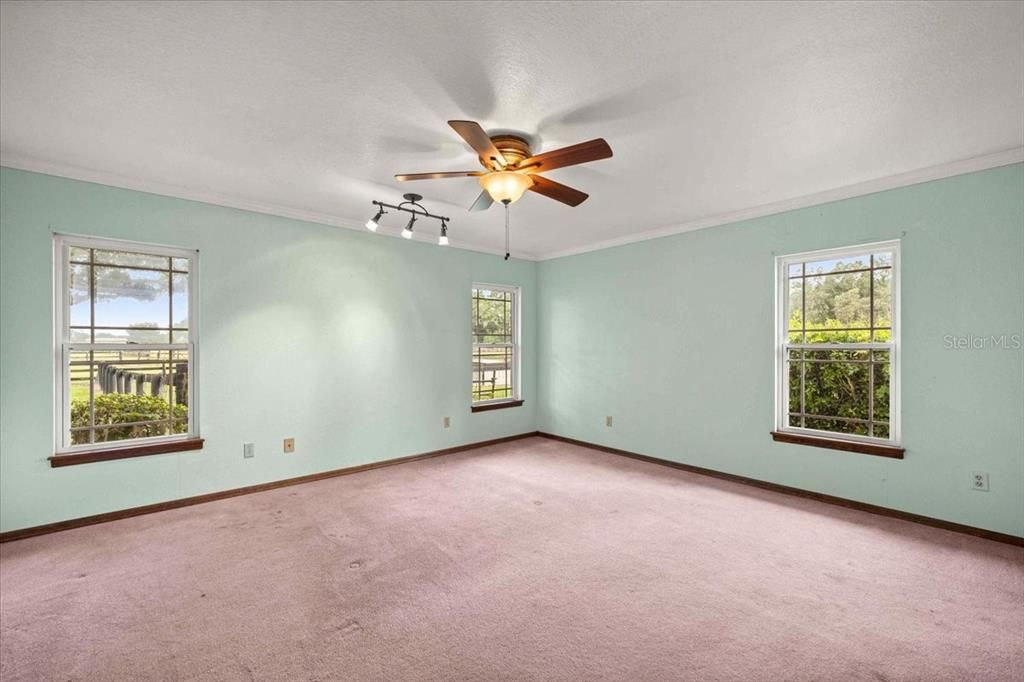 For Sale: $1,290,000 (4 beds, 4 baths, 5438 Square Feet)