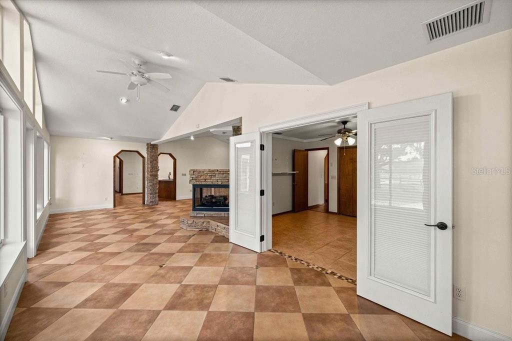 For Sale: $1,290,000 (4 beds, 4 baths, 5438 Square Feet)