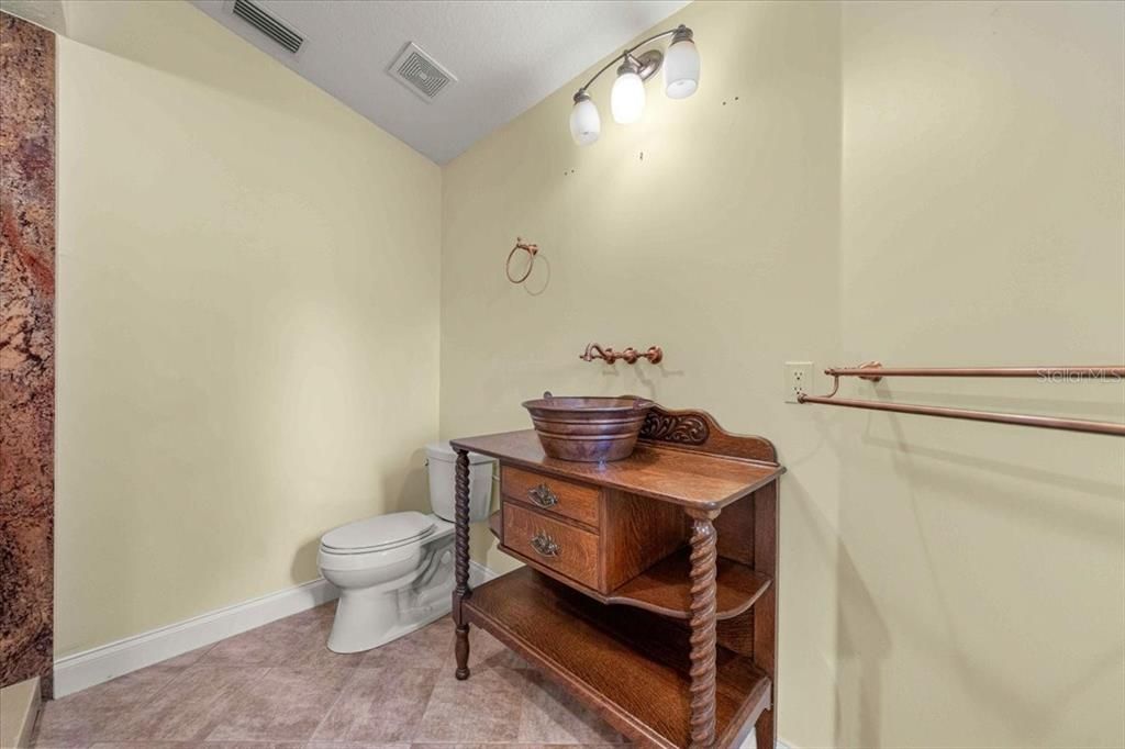 For Sale: $1,290,000 (4 beds, 4 baths, 5438 Square Feet)