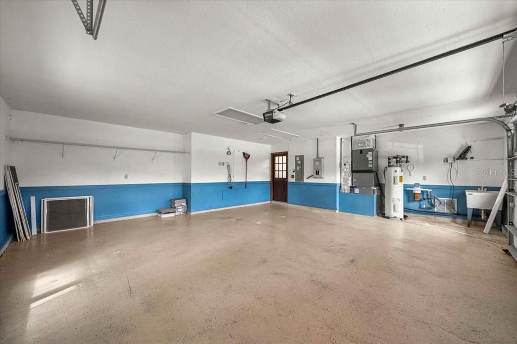 For Sale: $1,290,000 (4 beds, 4 baths, 5438 Square Feet)
