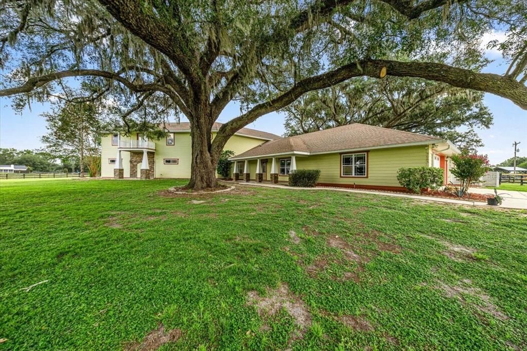 For Sale: $1,290,000 (4 beds, 4 baths, 5438 Square Feet)