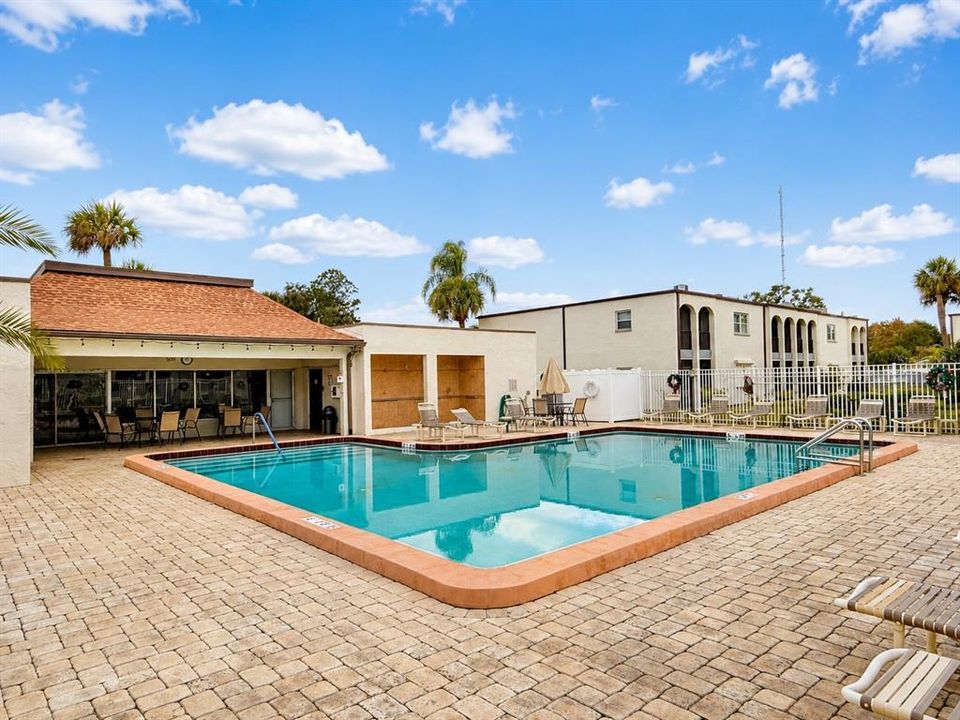 На продажу: $149,900 (2 спален, 2 ванн, 920 Квадратных фут)