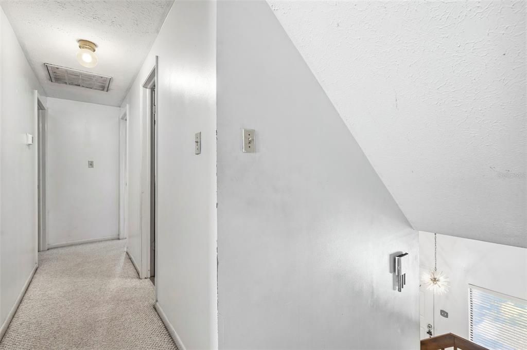 En Venta: $475,000 (4 camas, 2 baños, 1879 Pies cuadrados)