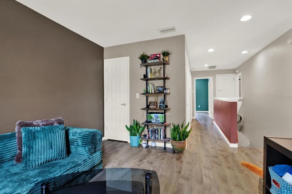 For Rent: $2,500 (3 beds, 2 baths, 1461 Square Feet)