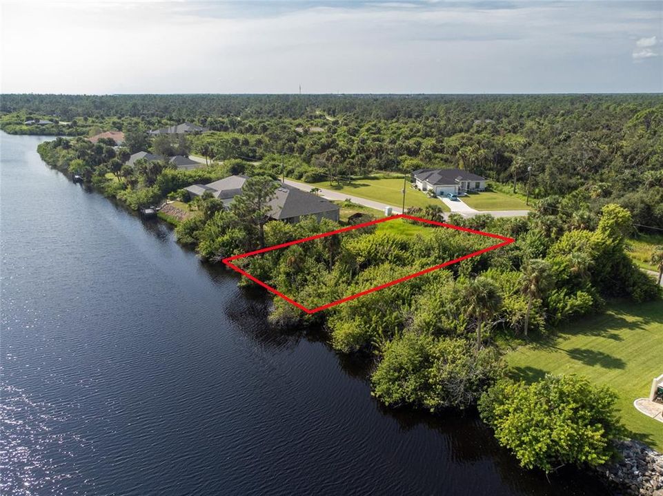 На продажу: $58,000 (0.23 acres)