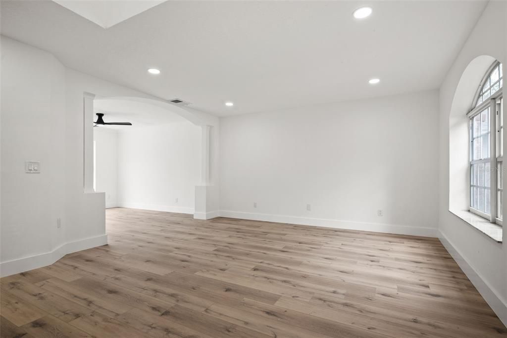En Venta: $450,000 (3 camas, 2 baños, 2182 Pies cuadrados)