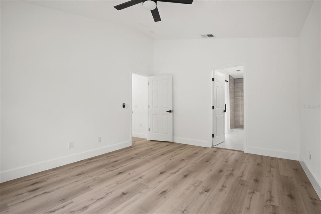 En Venta: $450,000 (3 camas, 2 baños, 2182 Pies cuadrados)