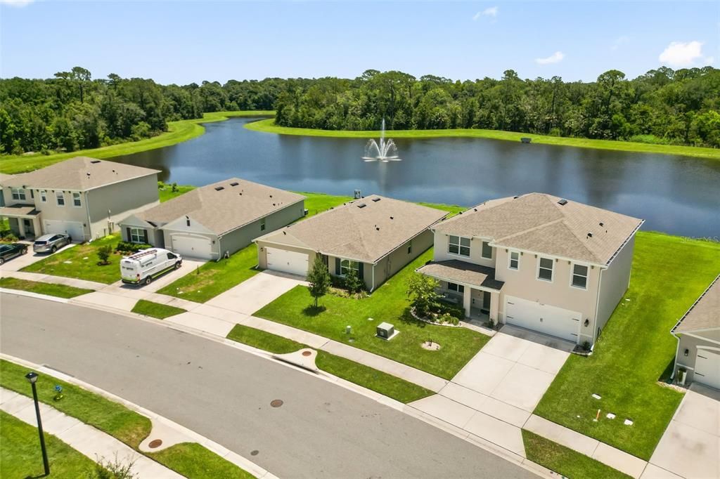 На продажу: $480,000 (4 спален, 2 ванн, 1835 Квадратных фут)