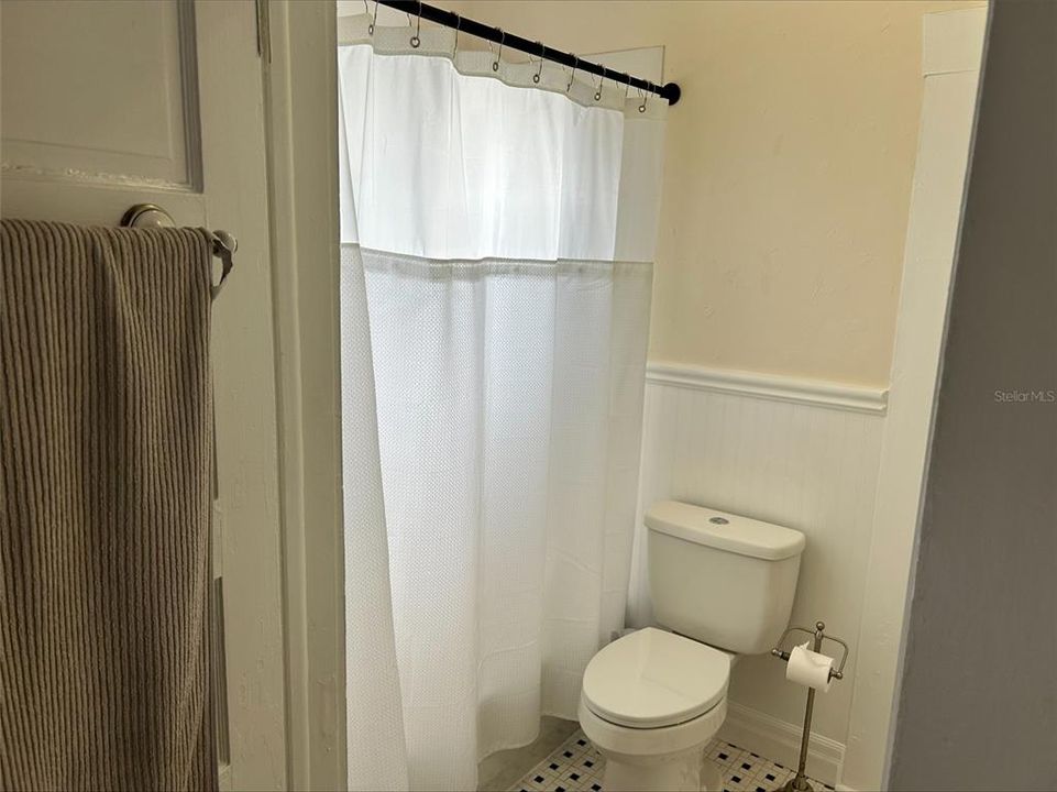 En Venta: $374,000 (2 camas, 1 baños, 906 Pies cuadrados)
