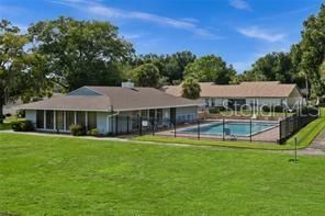 For Sale: $139,900 (2 beds, 2 baths, 1085 Square Feet)