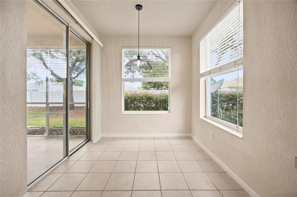 For Sale: $199,900 (2 beds, 2 baths, 1490 Square Feet)