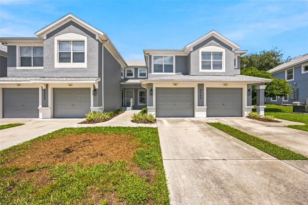 For Sale: $199,900 (2 beds, 2 baths, 1490 Square Feet)