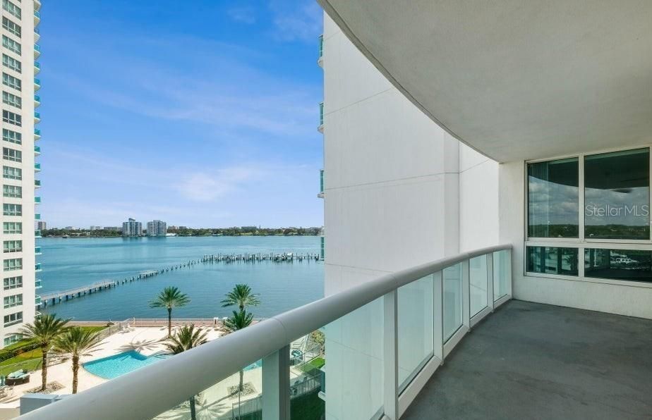 For Rent: $3,000 (2 beds, 2 baths, 1537 Square Feet)