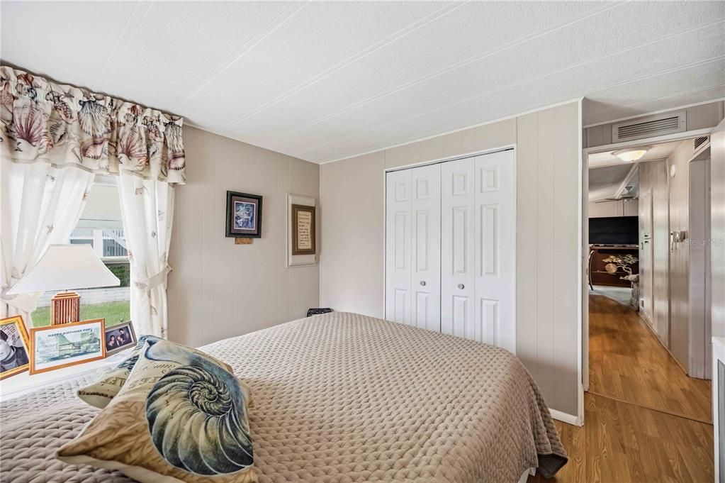 En Venta: $249,900 (2 camas, 2 baños, 1289 Pies cuadrados)