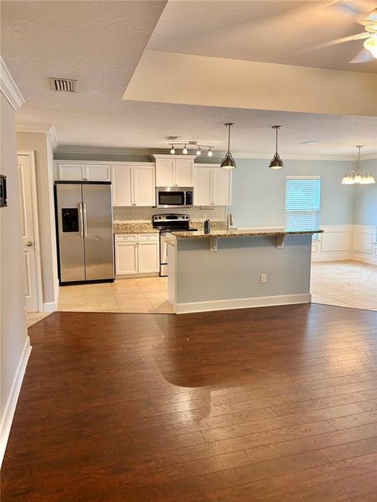 En Venta: $289,500 (3 camas, 2 baños, 1525 Pies cuadrados)