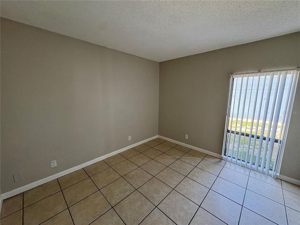 For Rent: $1,475 (2 beds, 2 baths, 850 Square Feet)