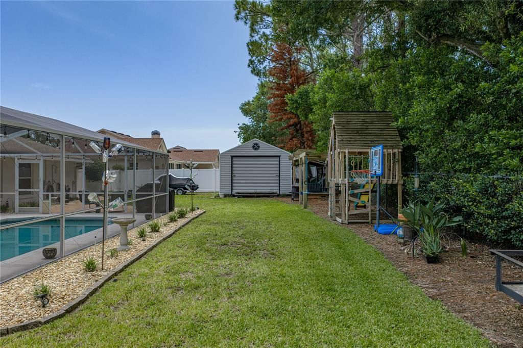 Activo con contrato: $454,900 (3 camas, 2 baños, 2203 Pies cuadrados)