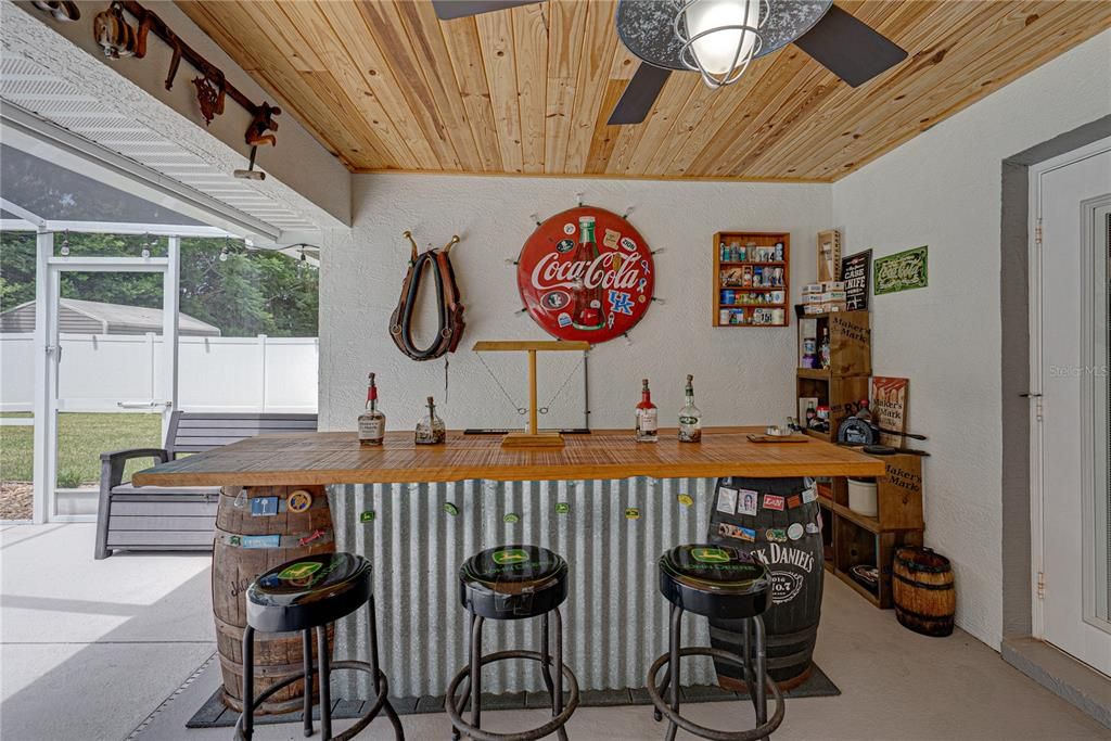 Activo con contrato: $454,900 (3 camas, 2 baños, 2203 Pies cuadrados)