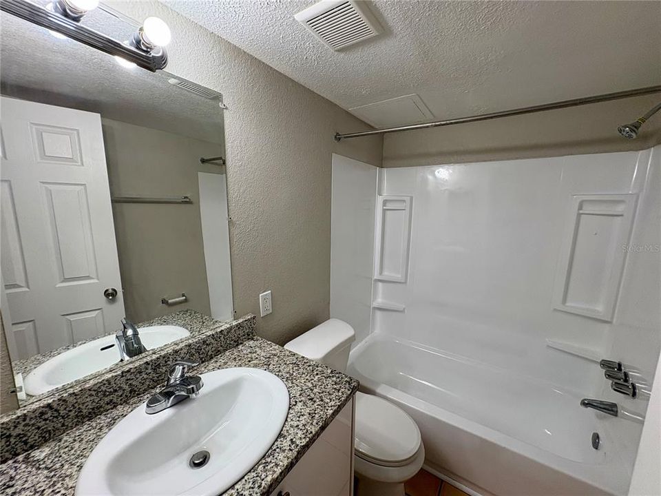 For Rent: $1,475 (2 beds, 2 baths, 850 Square Feet)