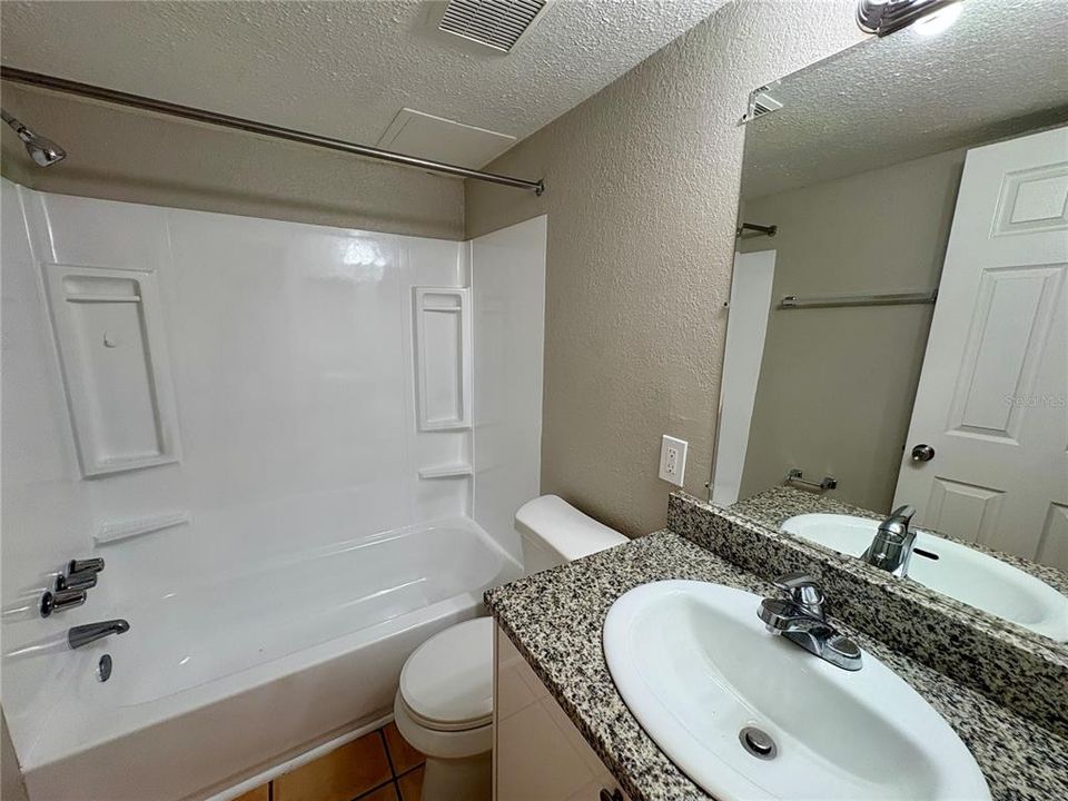 For Rent: $1,475 (2 beds, 2 baths, 850 Square Feet)