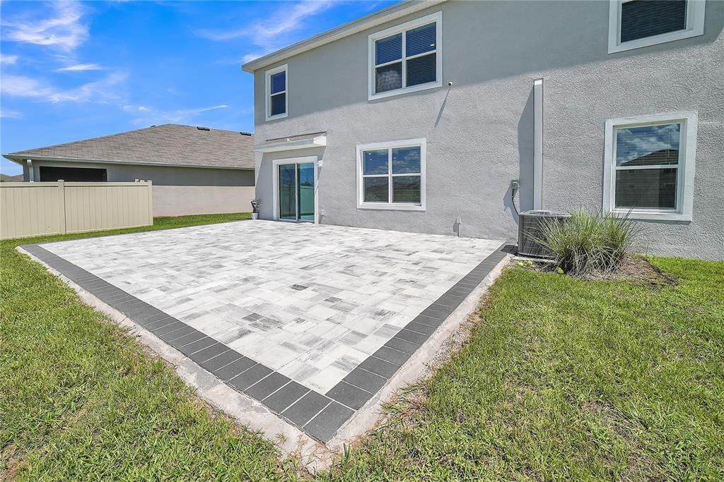For Sale: $545,990 (5 beds, 3 baths, 2605 Square Feet)